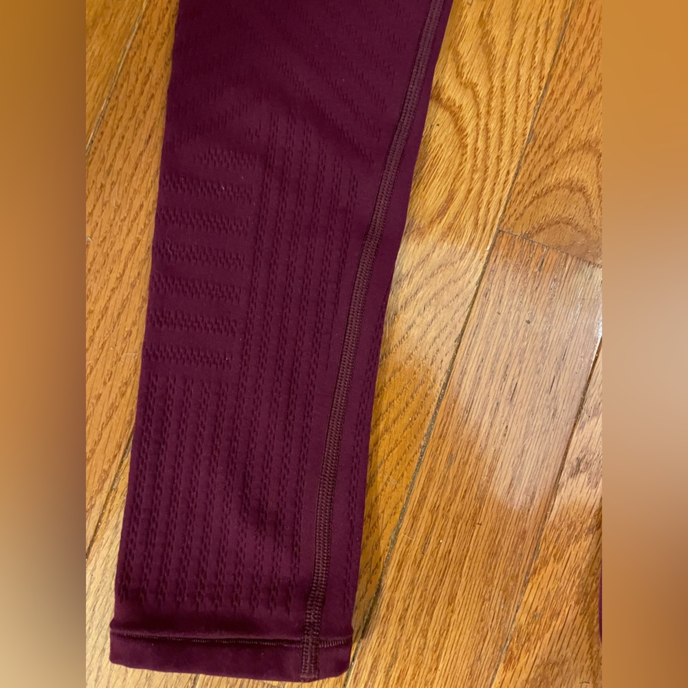 Lululemon Athletica magenta Leggings - Picture 3 of 8